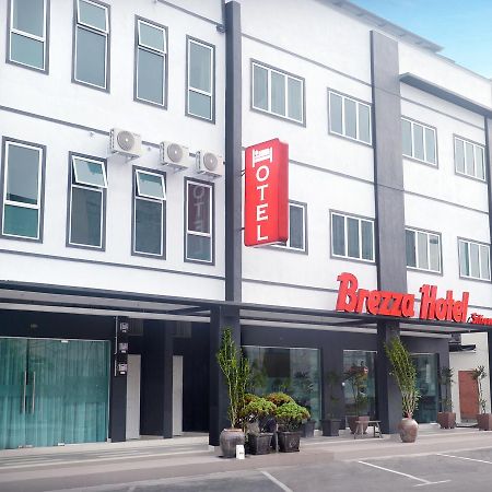 Brezza Hotel Sitiawan Exterior foto