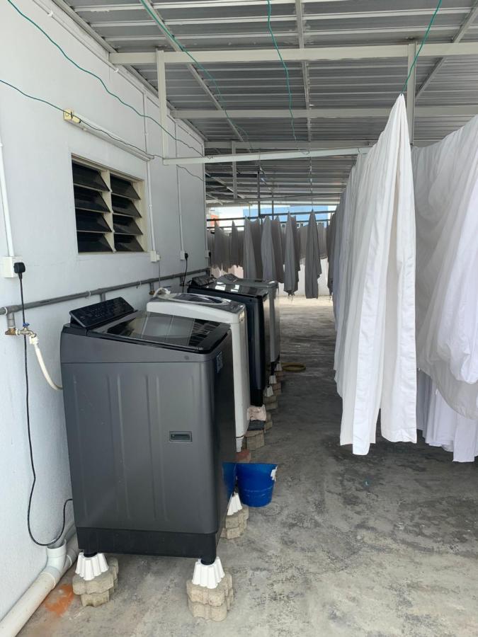Brezza Hotel Sitiawan Exterior foto