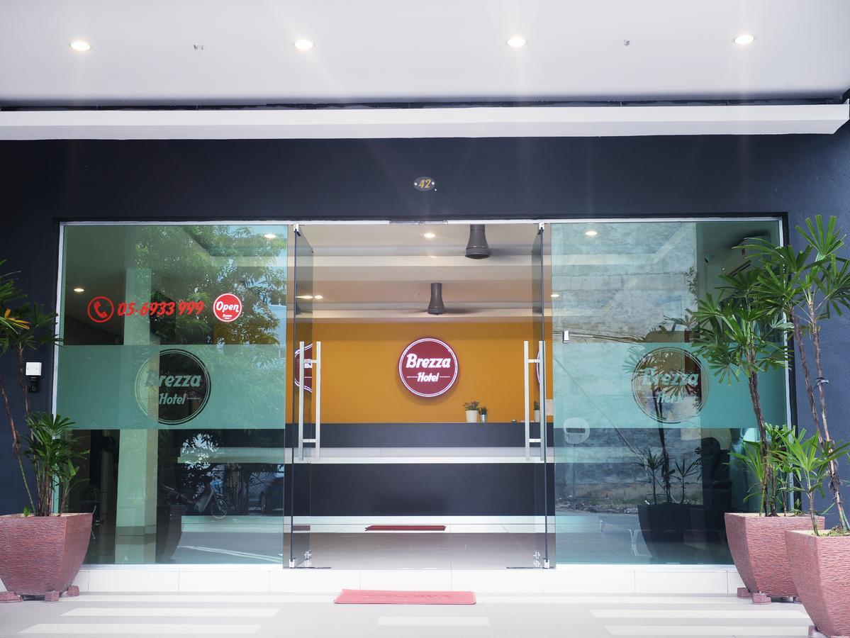 Brezza Hotel Sitiawan Exterior foto